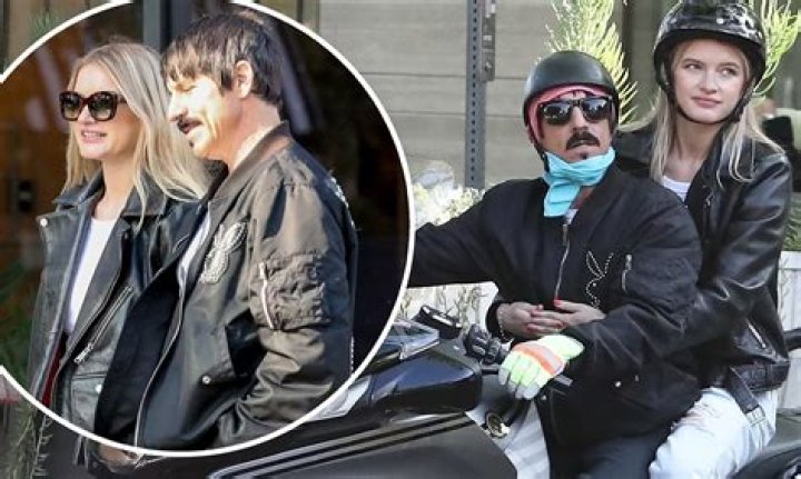 The Dynamic Duo: Anthony Kiedis And His Leading Lady