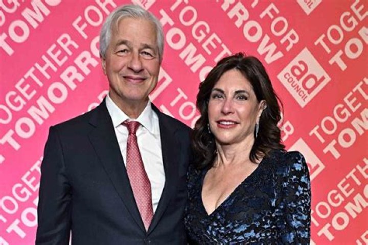 The Unspeakable Truth About Jamie Dimon's Wife