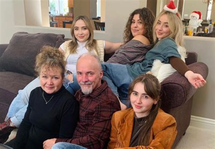 Unveiling The Roots: Who Are Sabrina Carpenter's Parents?